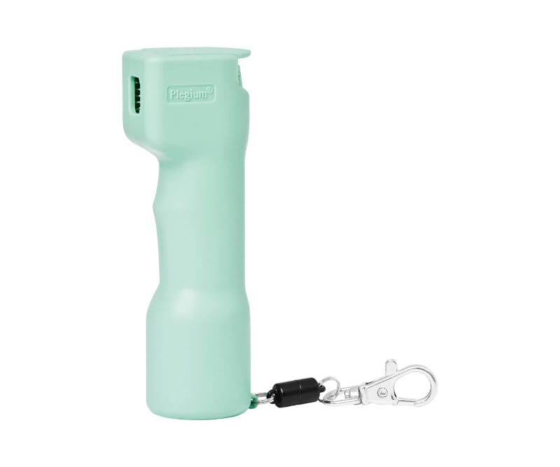 Plegium Smart Försvarsspray är en laglig och kraftigt ögonirriterande mentolbaserad försvarsspray med röd färg samt gratis automatiska positions-SMS och telefonsamtal till dina nödkontakter. Designad och tillverkad i Sverige.  Funktioner Försvarsspray med